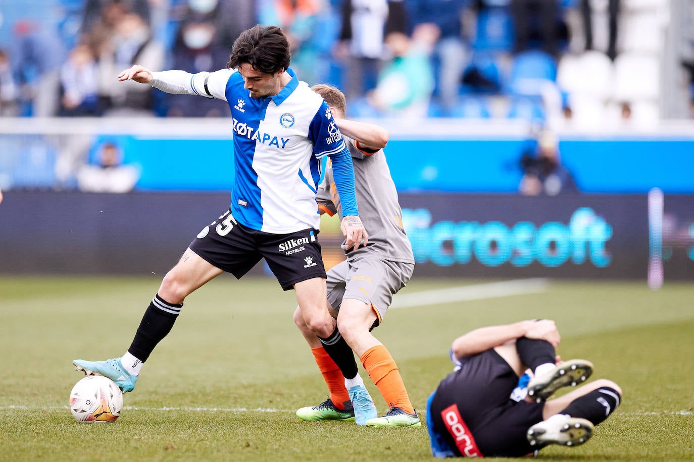 Fotos: Las mejores imágenes del Deportivo Alavés-Valencia CF