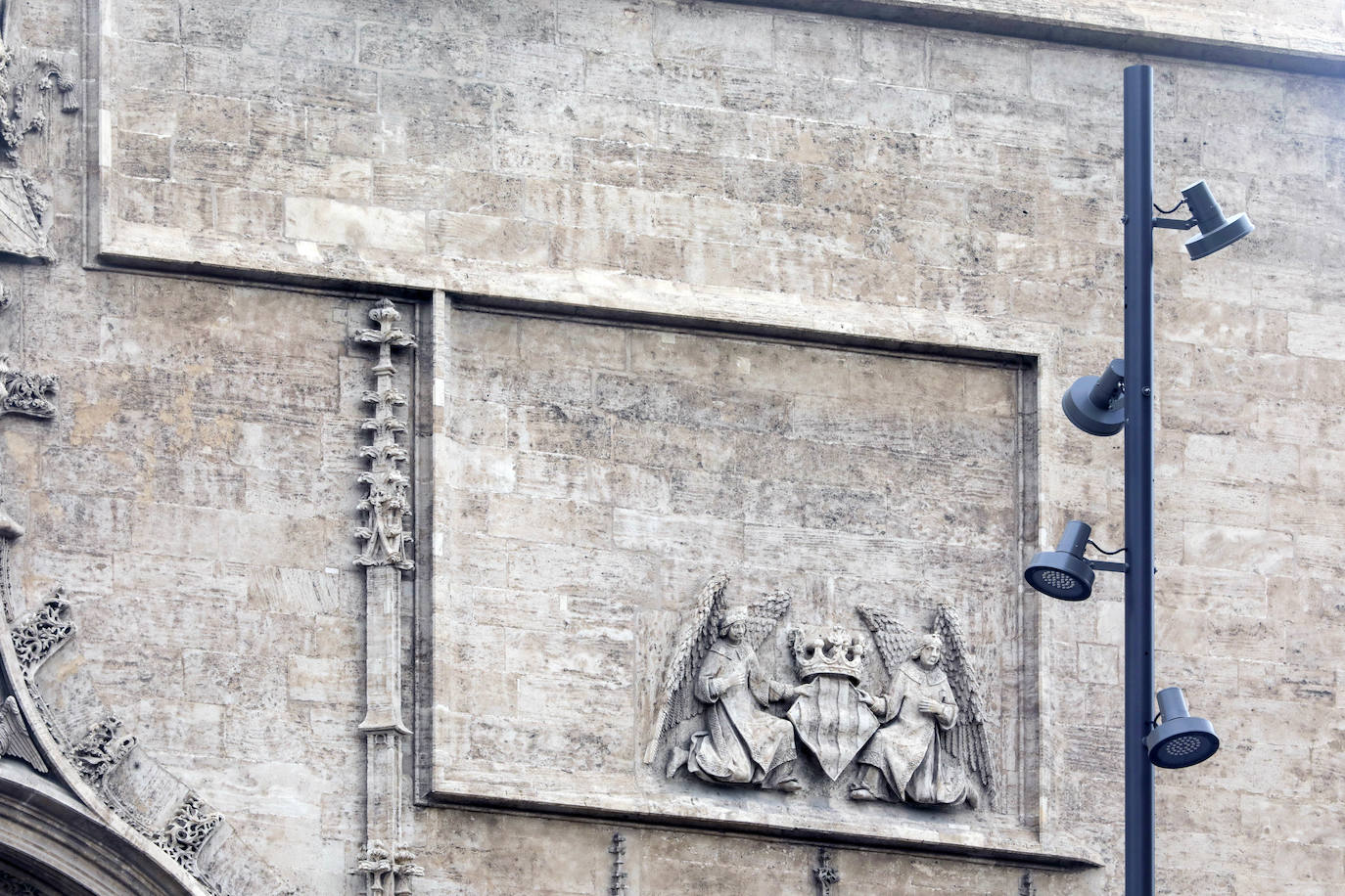 Fotos: Luces de vanguardia en el centro histórico de Valencia