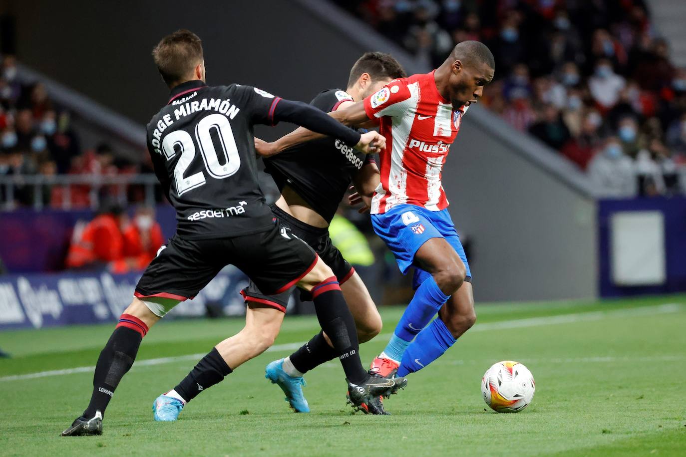 Fotos: Las mejores imágenes del Atlético de Madrid-Levante UD