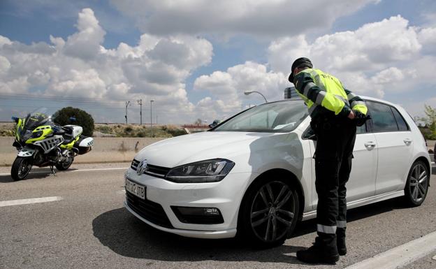 La multa de hasta 500 euros de la DGT que puedes evitar de una sencilla manera