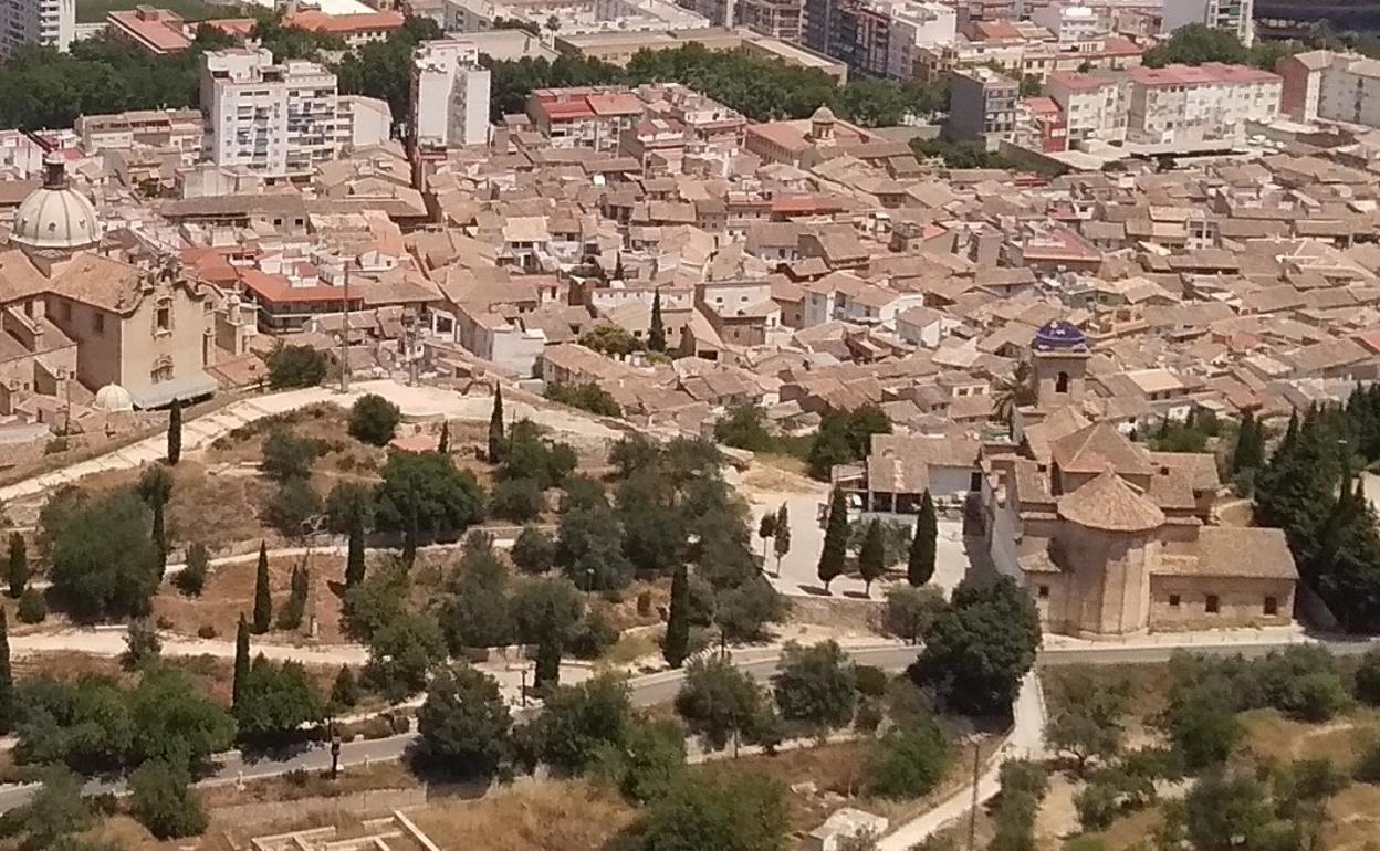 Vista panorámica del centro histórico de Xàtiva. 