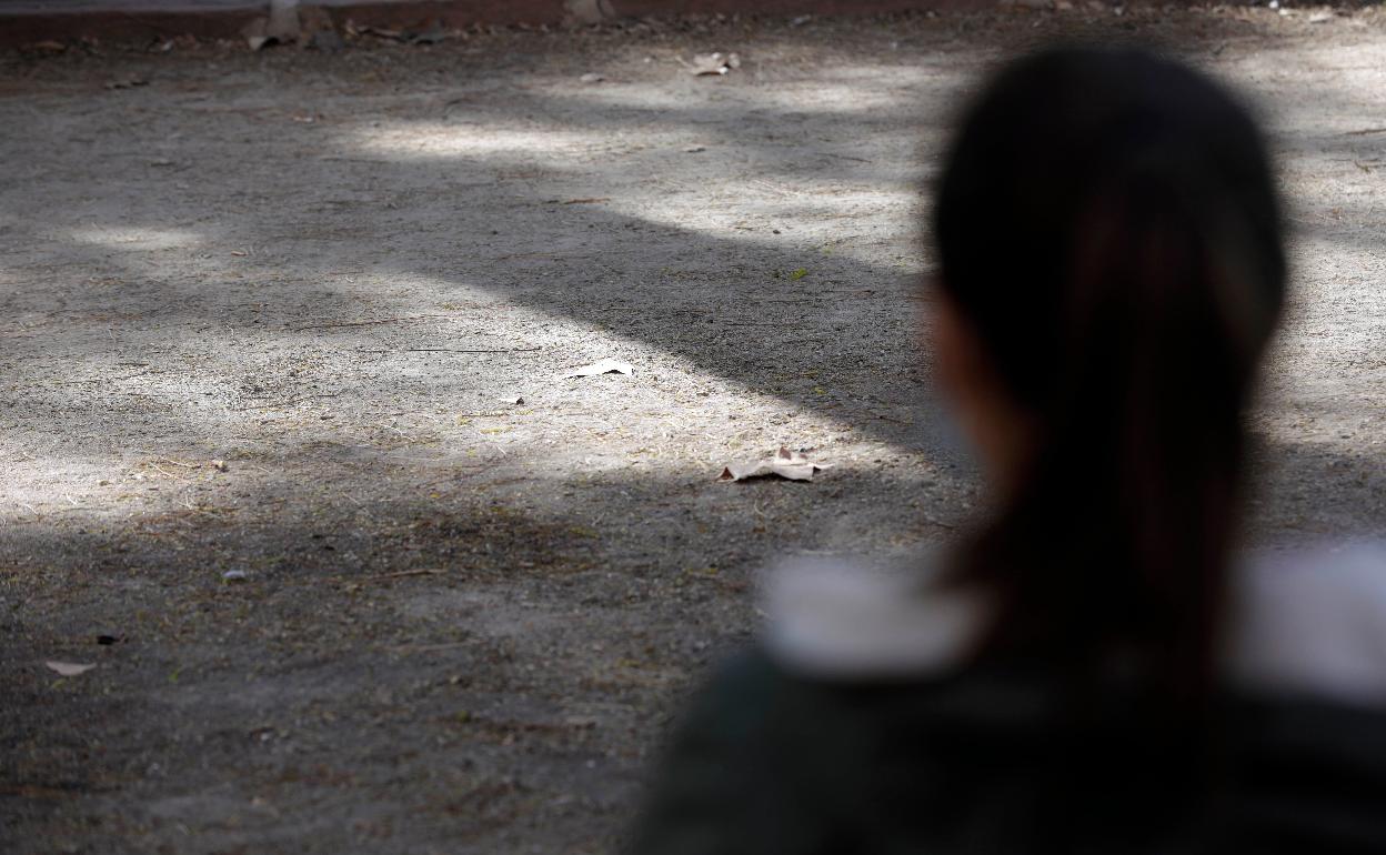 Caterin (pseudónimo para preservar su identidad), este miércoles, en un parque de Valencia. 