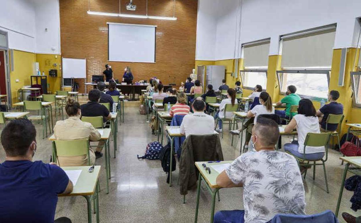 DOGV: Oposiciones docentes en Valencia, Alicante y Castellón | El DOGV corrige una resolución de Educación sobre el proceso de ingreso en el cuerpo de maestros de la Comunitat