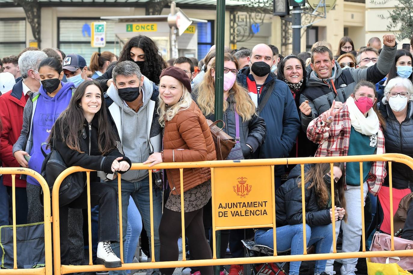 Fotos: Búscate en la mascletà del 27 de febrero