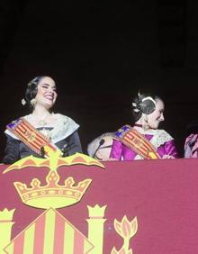 Imagen secundaria 2 - Fuegos artificiales, ambiente en las Torres y las falleras mayores. 