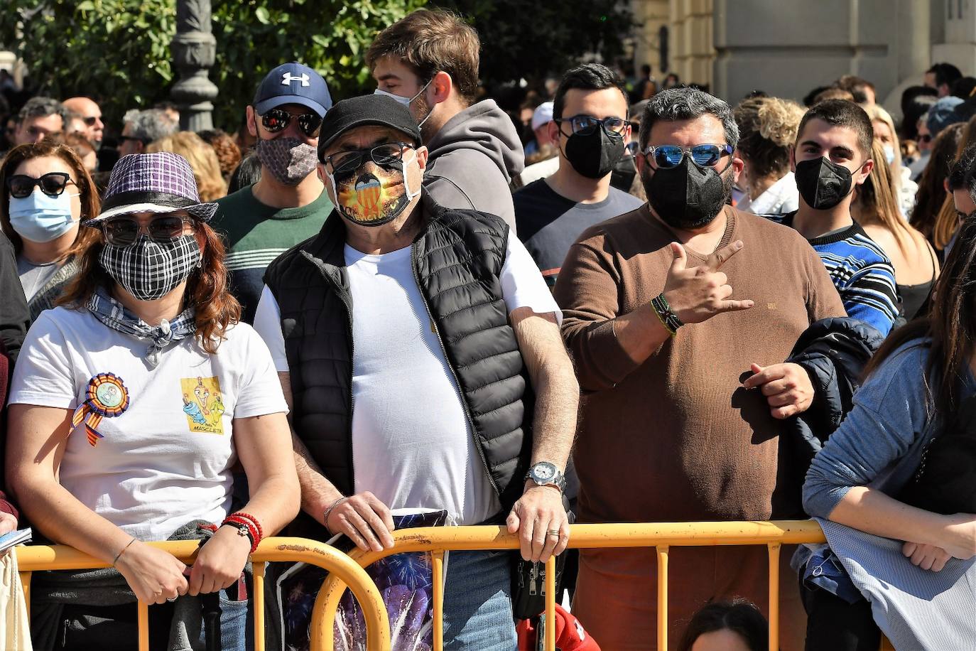 Fotos: Búscate en la mascletà del 1 de marzo de 2022