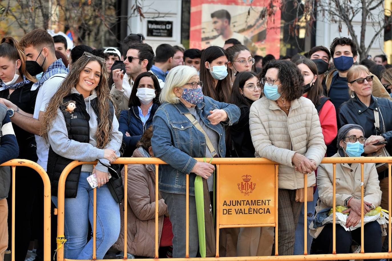 Fotos: Búscate en la mascletà del 1 de marzo de 2022