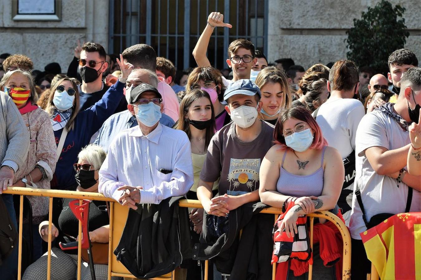 Fotos: Búscate en la mascletà del 2 de marzo de 2022