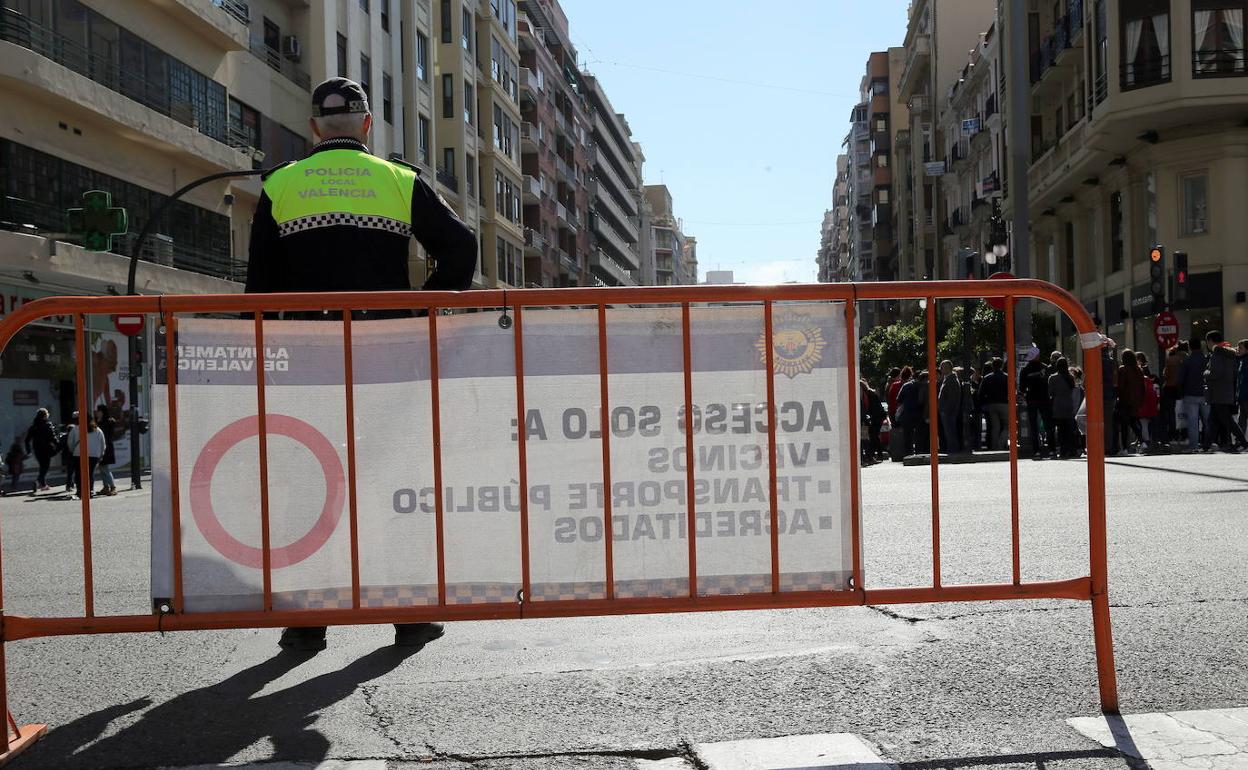 Calles cortadas por Valencia en Fallas. 