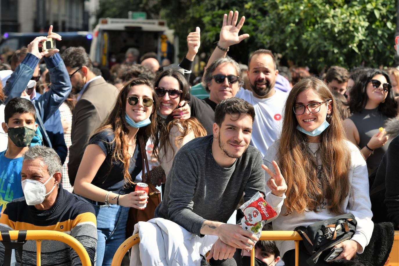 Fotos: Búscate en la mascletà del 3 de marzo de 2022