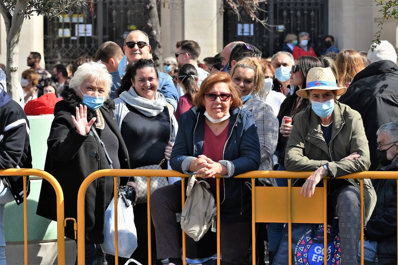 Fotos: Búscate en la mascletà del 3 de marzo de 2022