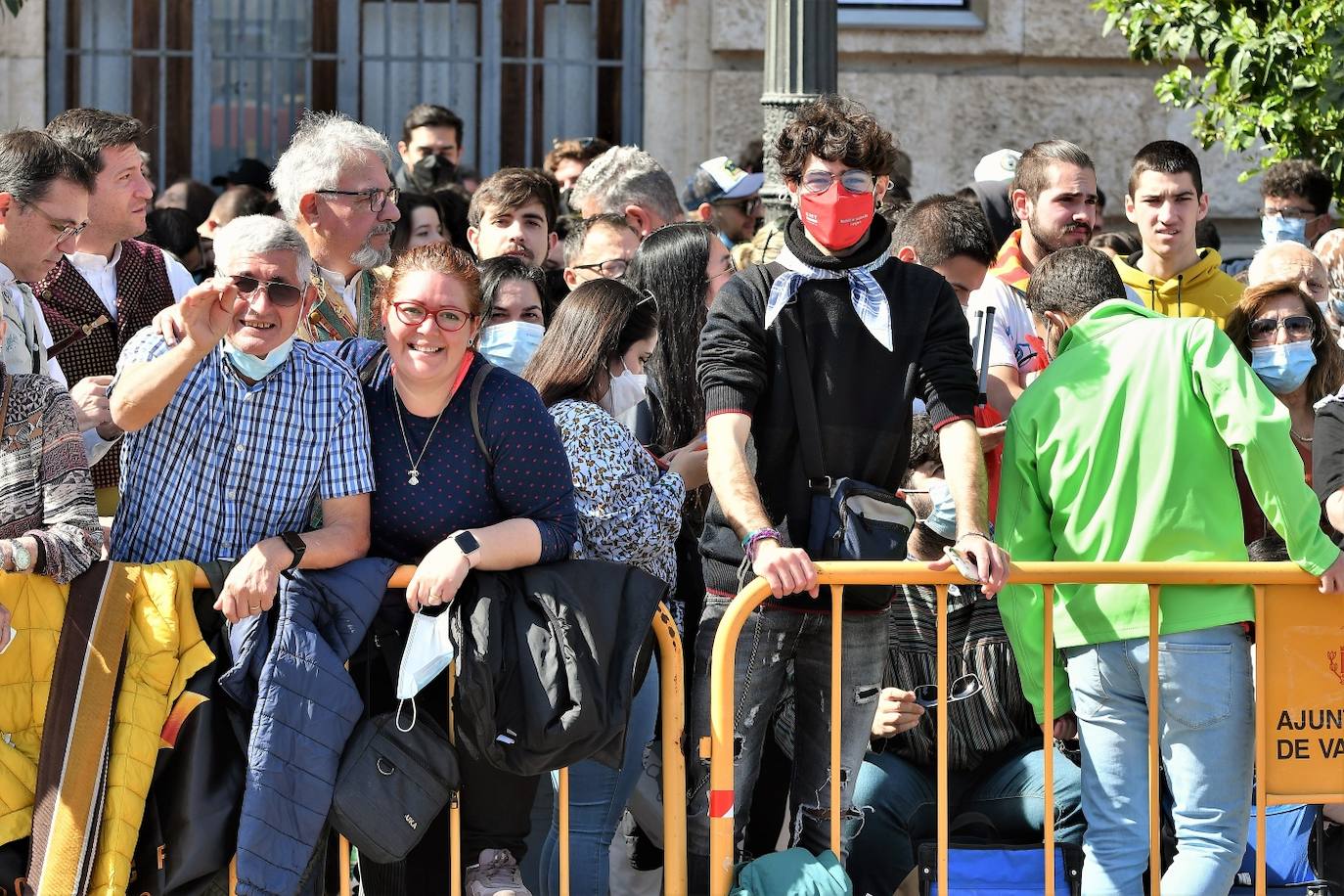 Fotos: Búscate en la mascletà del 3 de marzo de 2022