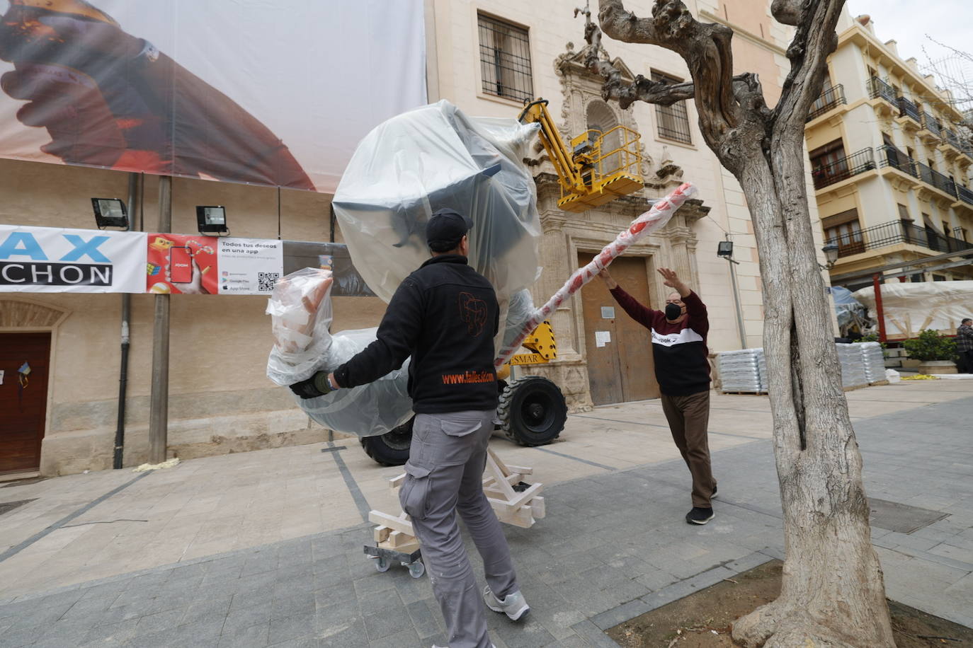 Fotos: Llegan las Fallas de especial a las calles