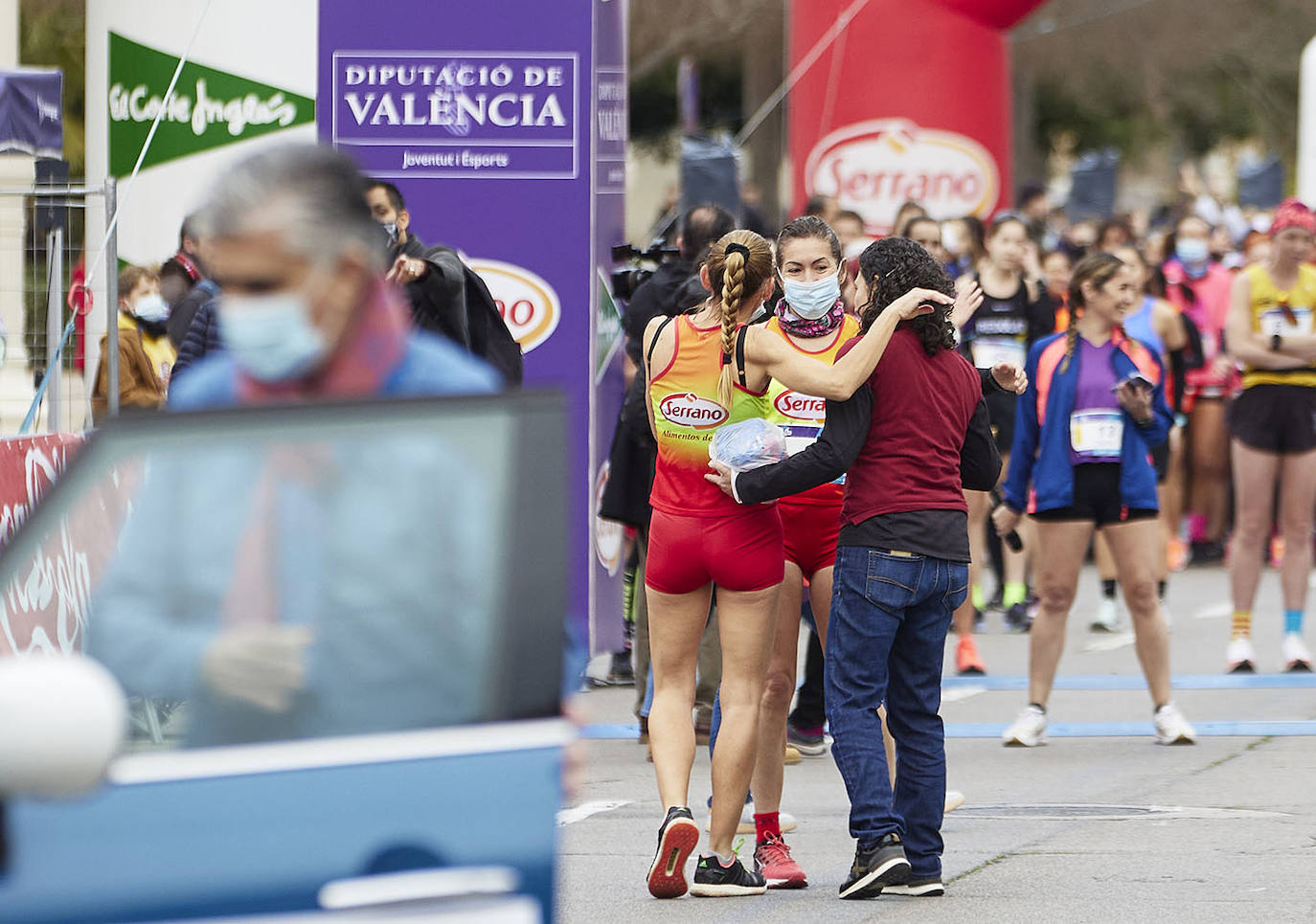 Fotos: Búscate en la carrera 10K Femenina de Valencia