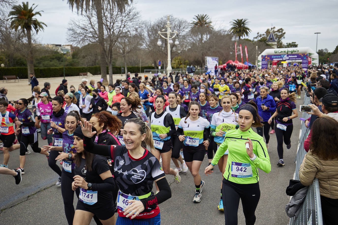 Fotos: Búscate en la carrera 10K Femenina de Valencia