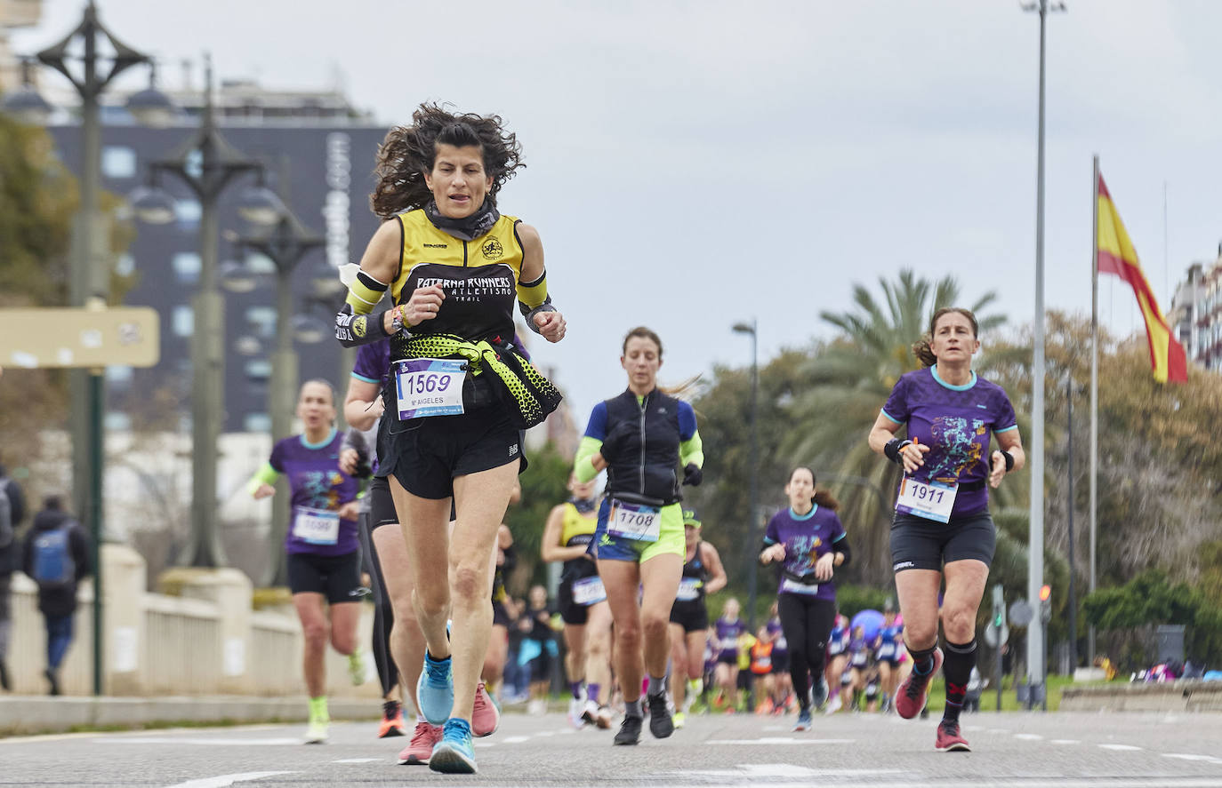 Fotos: Búscate en la carrera 10K Femenina de Valencia