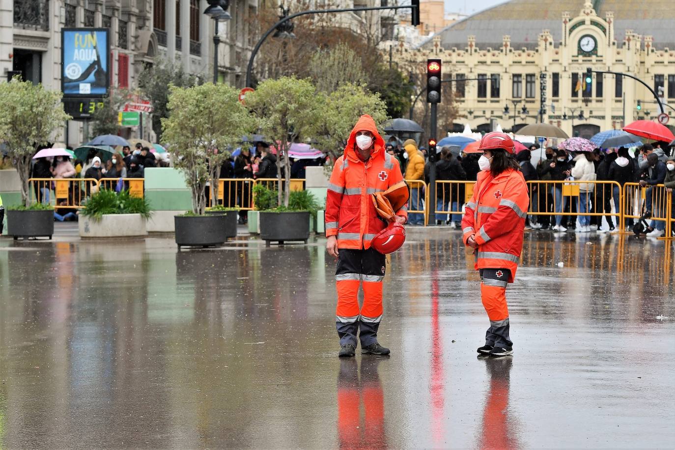 Fotos: Búscate en la mascletà del 6 de marzo de 2022