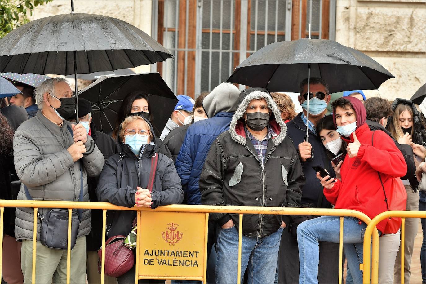 Fotos: Búscate en la mascletà del 6 de marzo de 2022