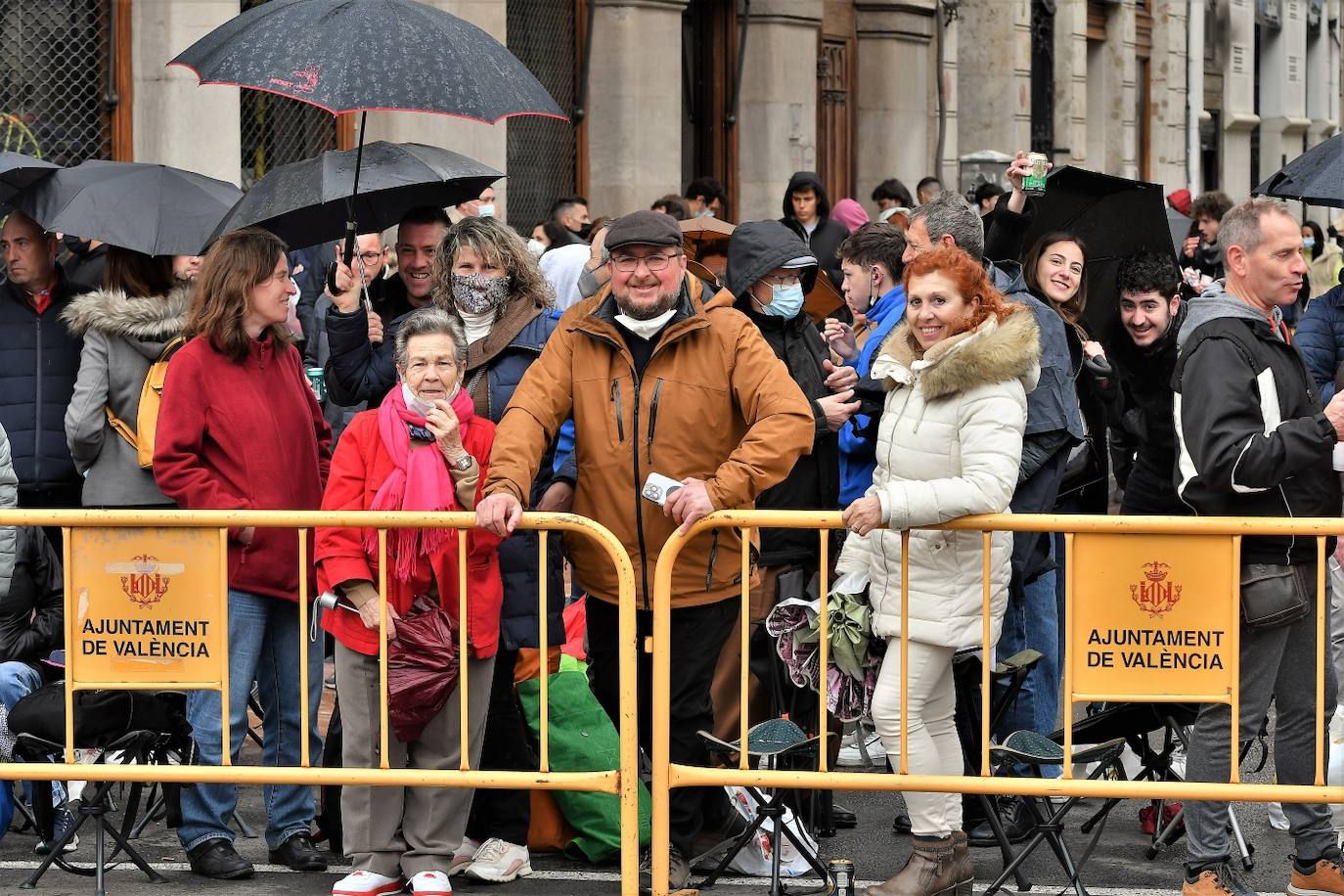 Fotos: Búscate en la mascletà del 6 de marzo de 2022