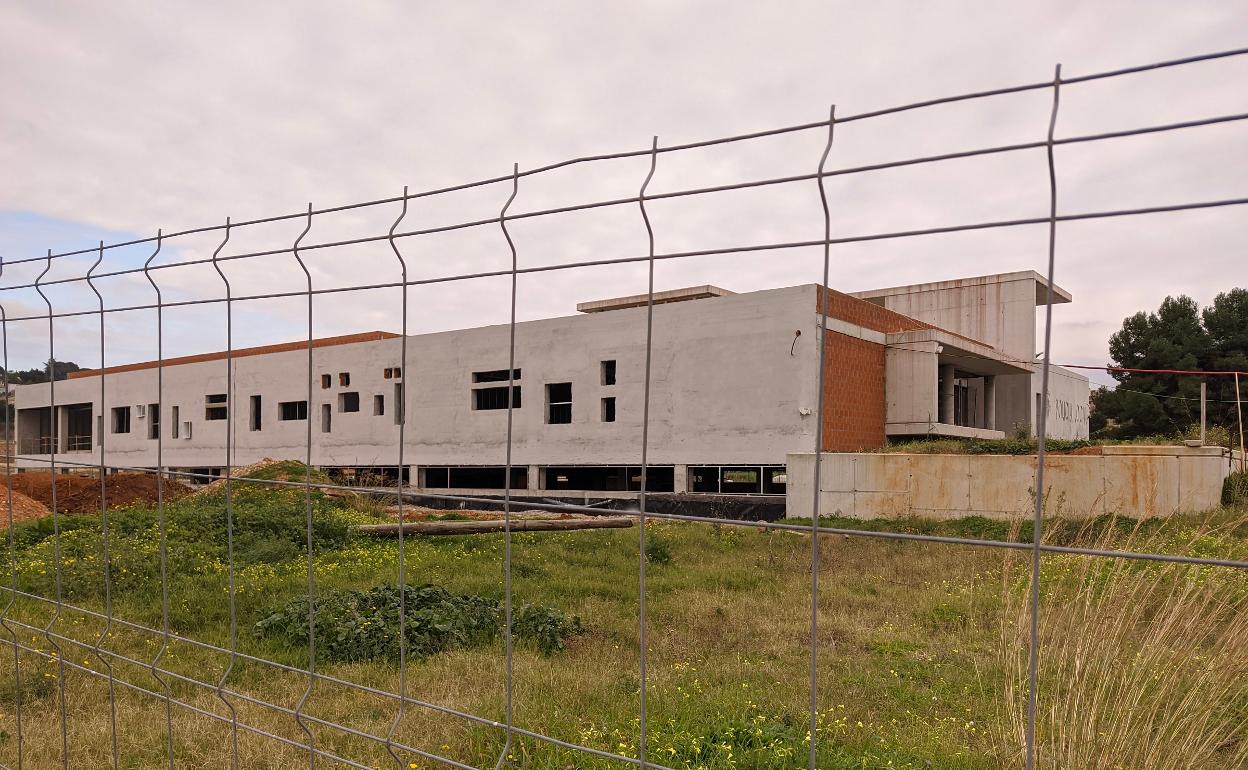 Obras en el nuevo retén de la Policía Local de Alzira. 