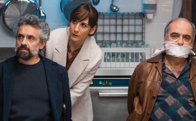 Malena Alterio junto a Pau Durá (también director) y Francesc Orella en una escena de la película 'Toscana'. 