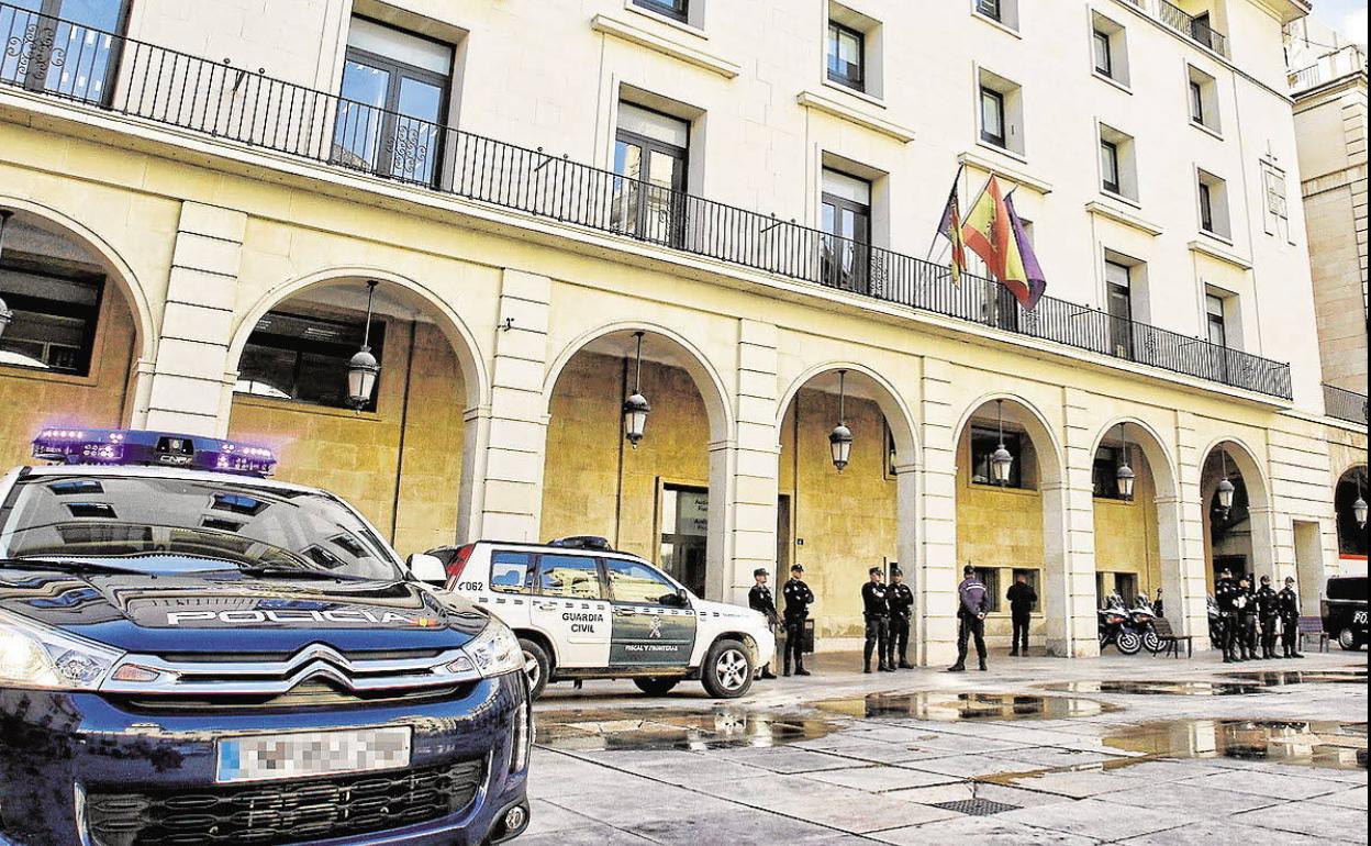 La Audiencia Provincial de Alicante. 