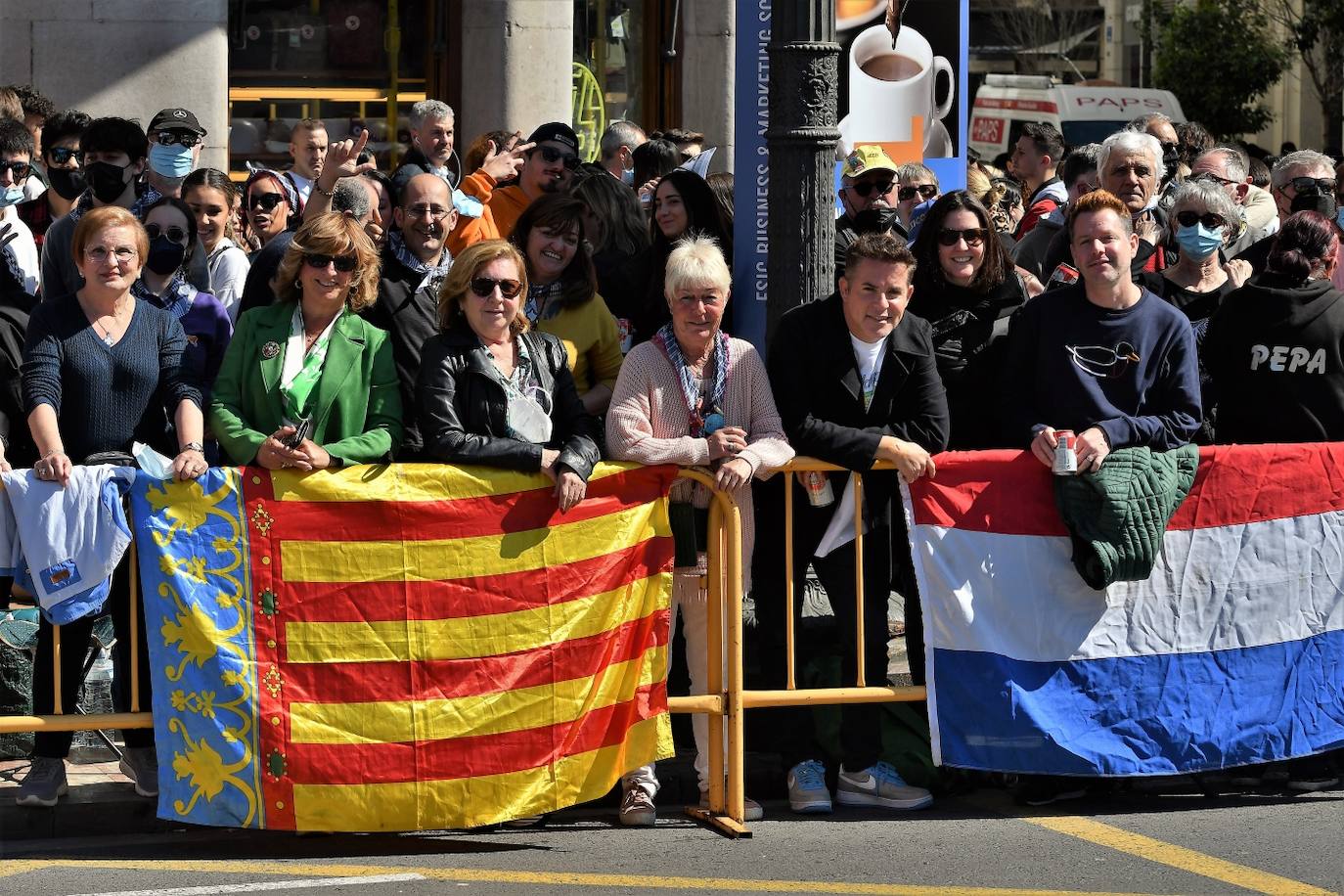 Fotos: Búscate en la mascletà del miércoles 9 de marzo