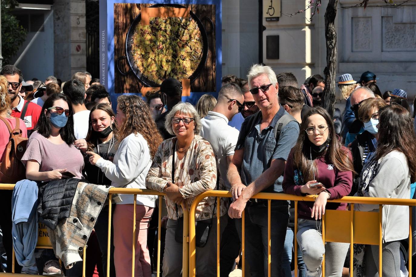 Fotos: Búscate en la mascletà del miércoles 9 de marzo