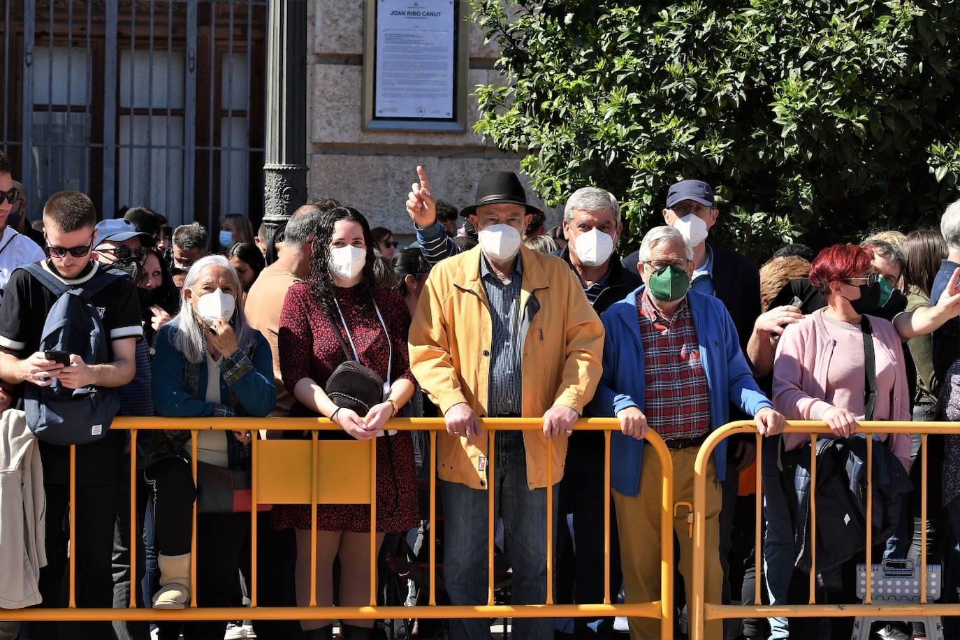 Fotos: Búscate en la mascletà del miércoles 9 de marzo