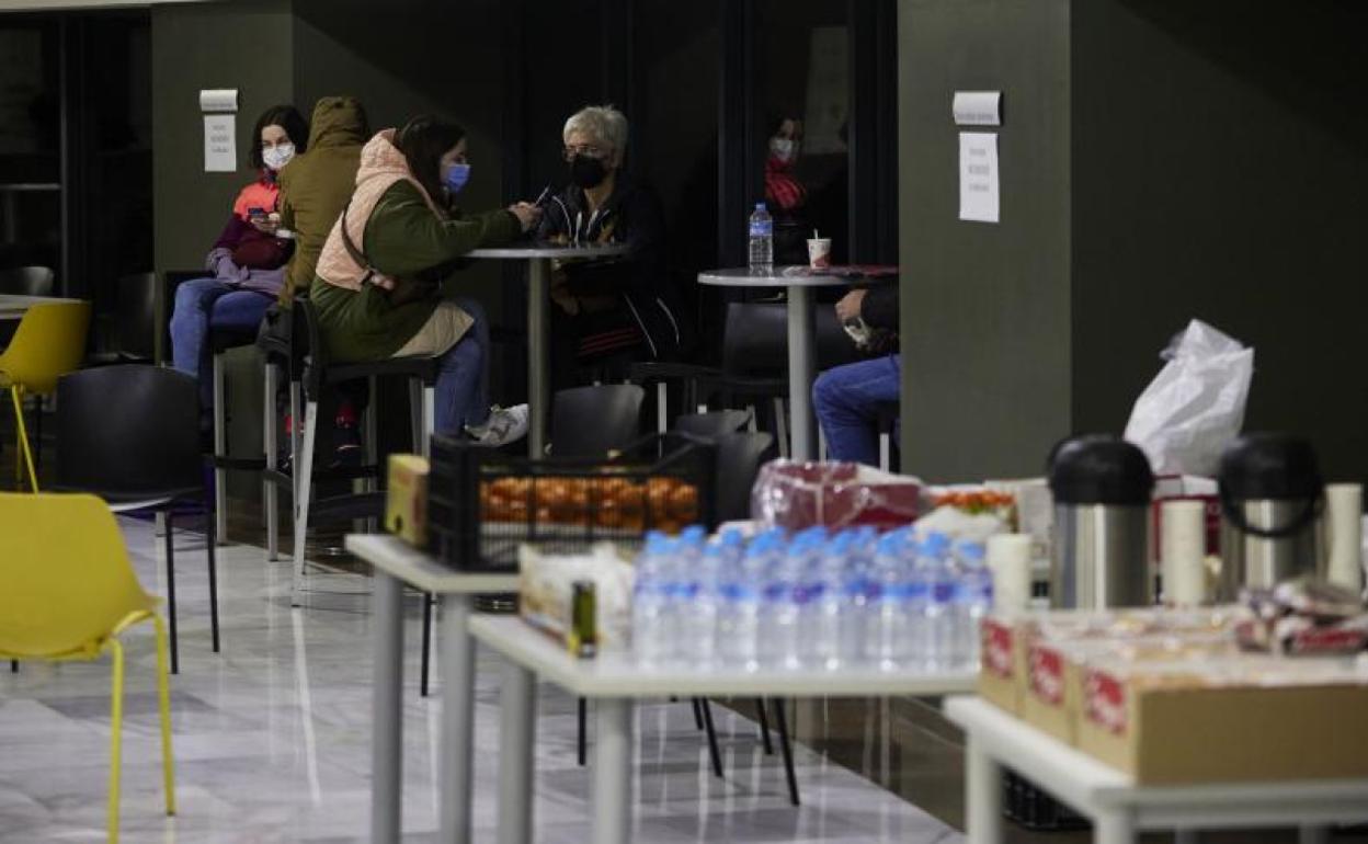 Operativo para recibir a refugiados ucranianos, en la madrugada del pasado lunes. 