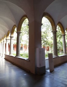 Imagen secundaria 2 - Sala de la muralla del IVAM, el Museo de la Ciudad y detalle del claustro del Centro del Carmen. 