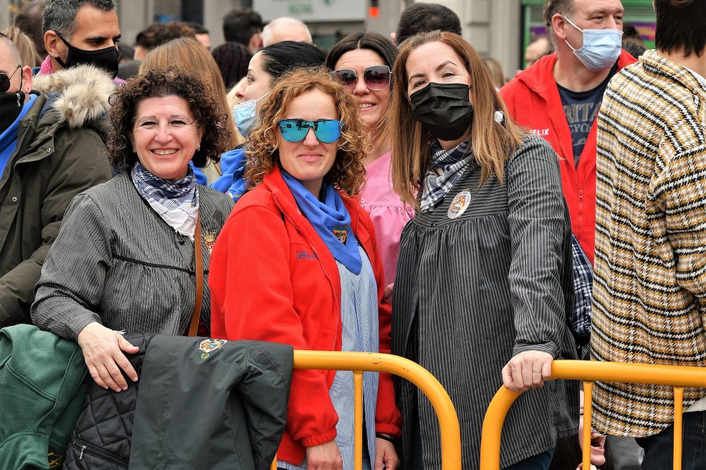 Fotos: Búscate en la mascletà del viernes 11 de marzo