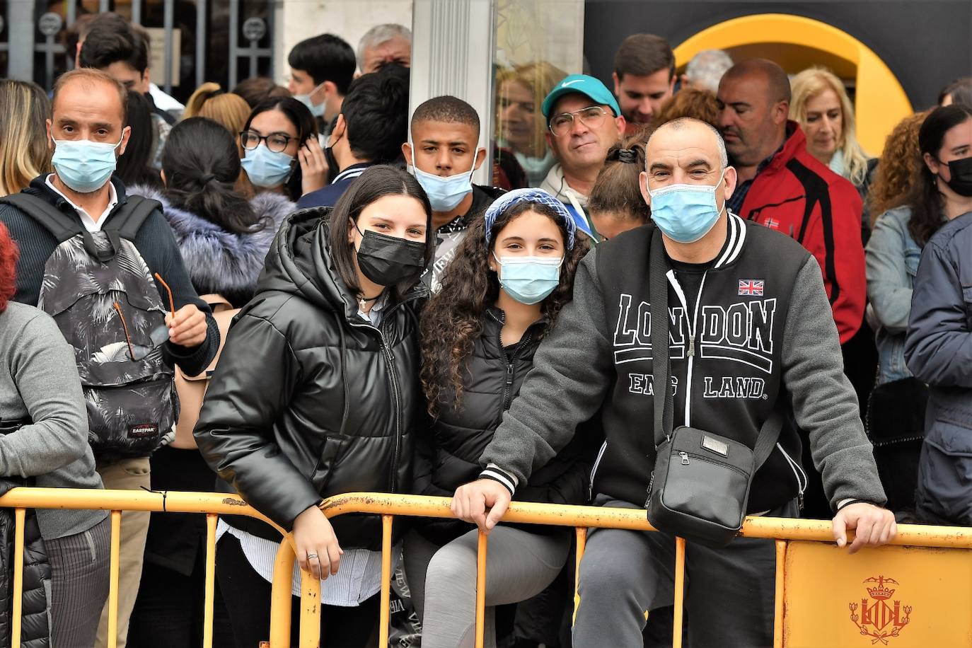 Fotos: Búscate en la mascletà del viernes 11 de marzo