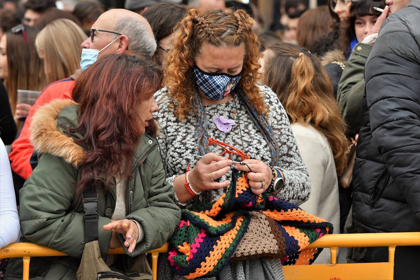 Fotos: Búscate en la mascletà del viernes 11 de marzo