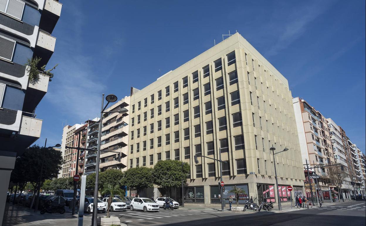 Antiguo centro de datos del Banco de Valencia, que se convertirá en un hotel. 