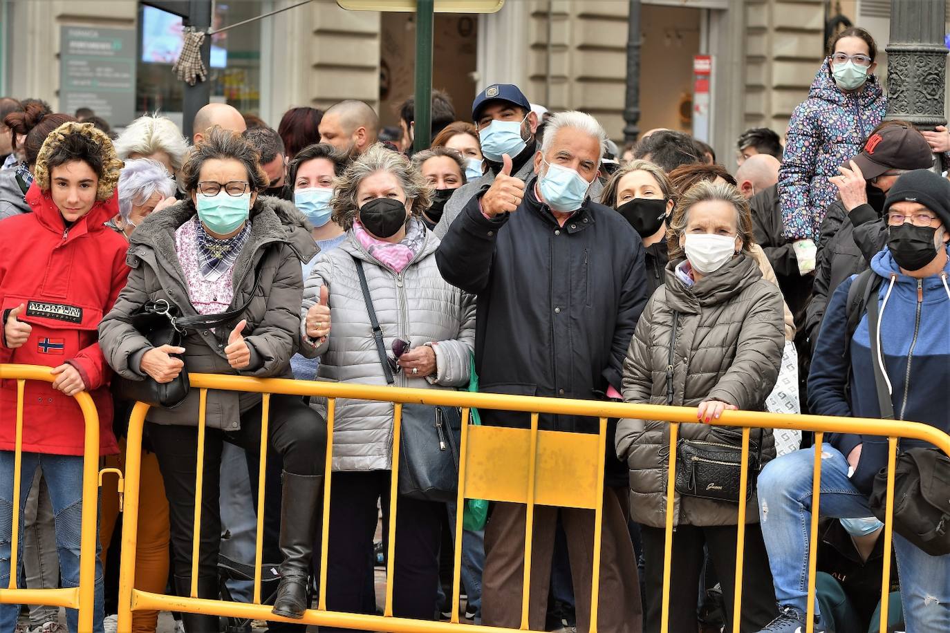 Fotos: Búscate en la mascletà del martes 15 de marzo de 2022