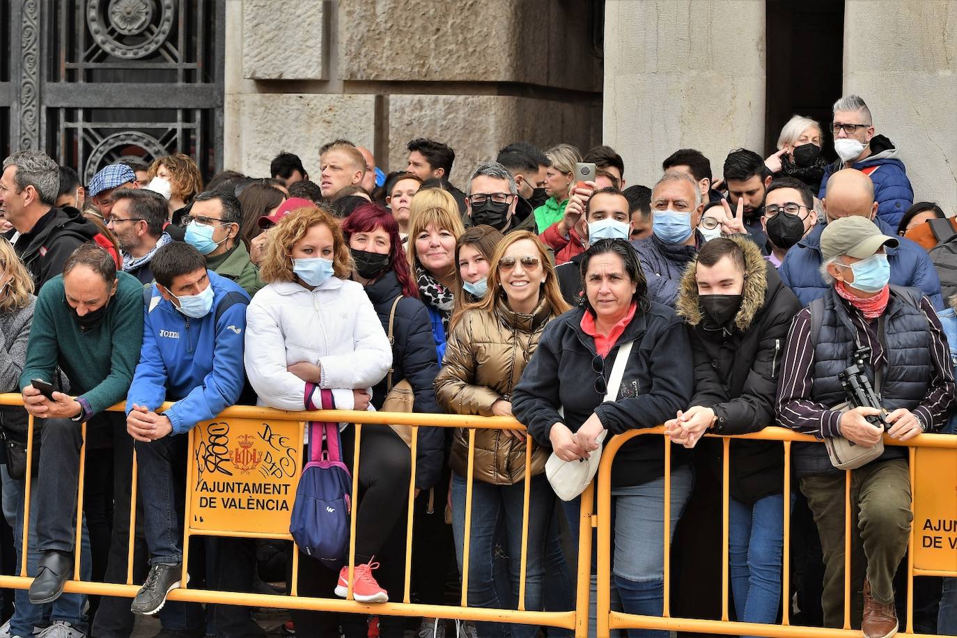 Fotos: Búscate en la mascletà del martes 15 de marzo de 2022