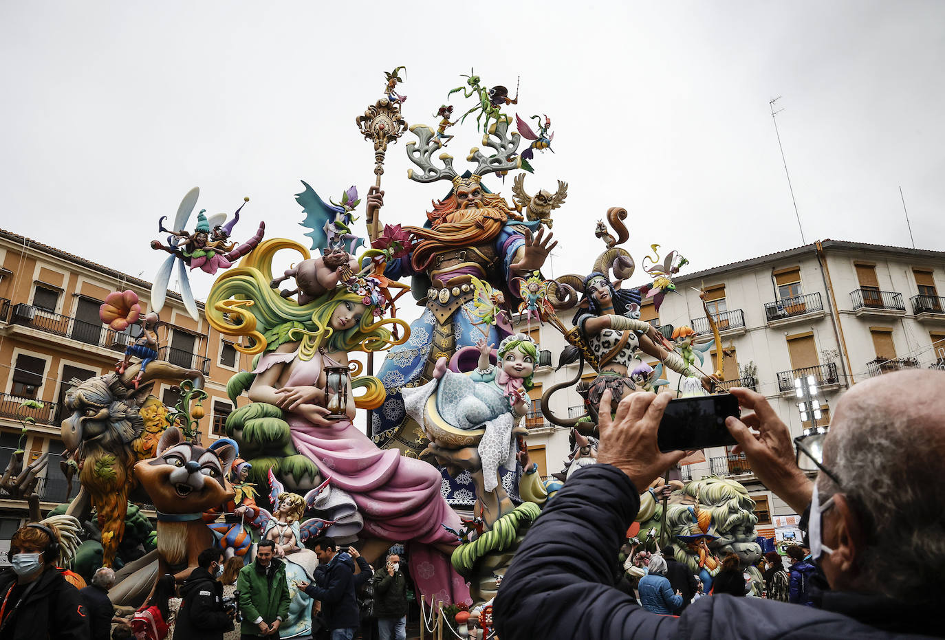 Fotos: Así es la falla Convento Jerusalén-Matemático Marzal