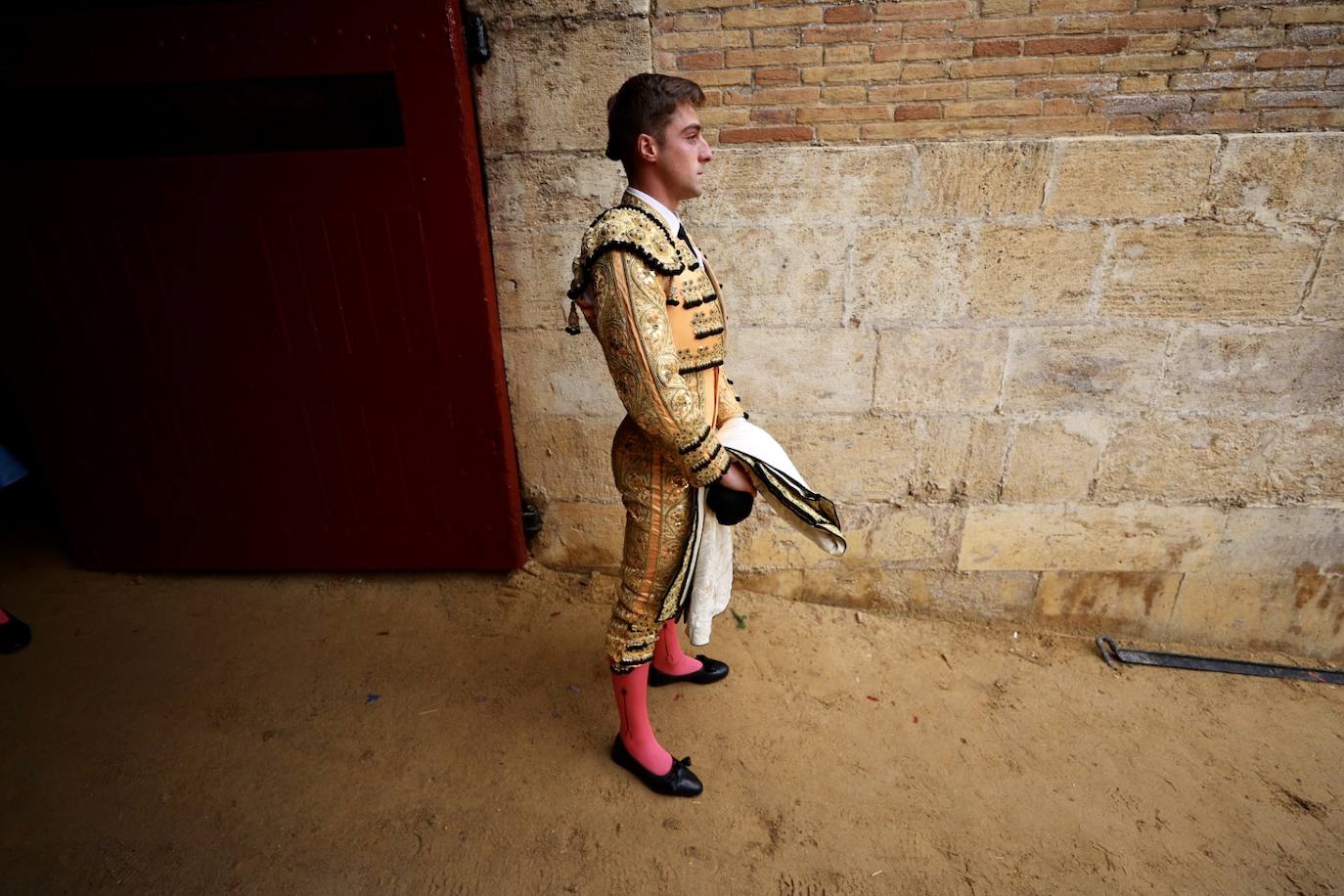 Este miércoles se ha reanudado la Feria Taurina de Fallas 2022 en la Plaza de Toros de Valencia. Han hecho el paseíllo los novillos de El Pilar para 'El Niño de las Monjas', Álvaro Alarcón y Manuel Perera.