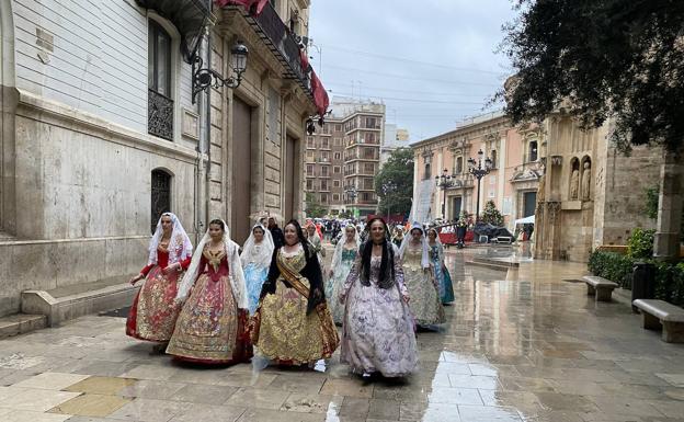 Las únicas fallas que han tenido un recorrido especial en la Ofrenda