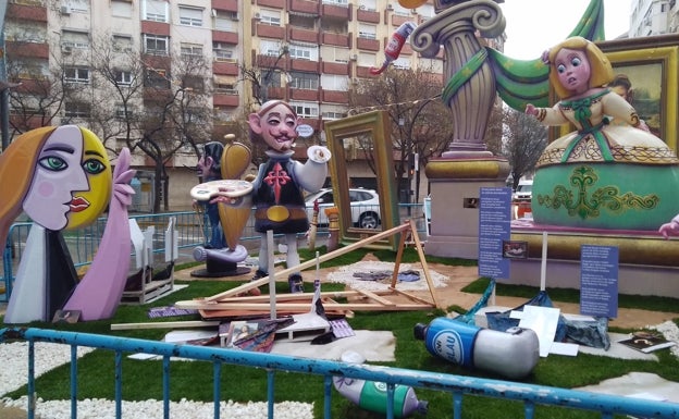 Daños provocados por la lluvia y el viento en el monumento de la comisión Molina-Claret. 