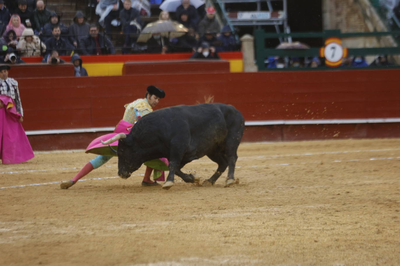 Fotos: Corrida de toros de las Fallas 2022: jueves 17 de marzo