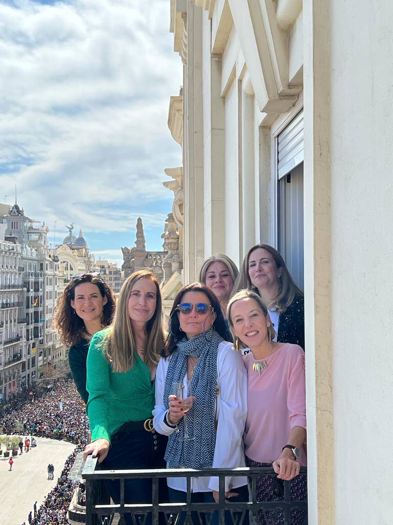 Cristina Martí, Vanessa Baviera, Mónica Durá, Isabel Andrés (de Rosa), Arantxa Torres y Teresa Almerich.