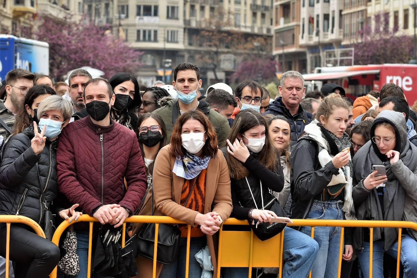 Fotos: Búscate en la mascletà de este sábado 19 de marzo