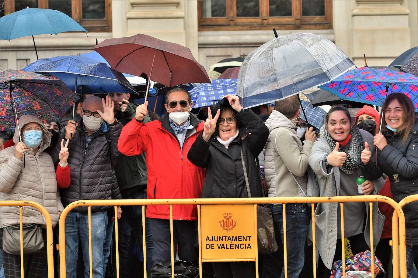 Fotos: Búscate en la mascletà de este sábado 19 de marzo