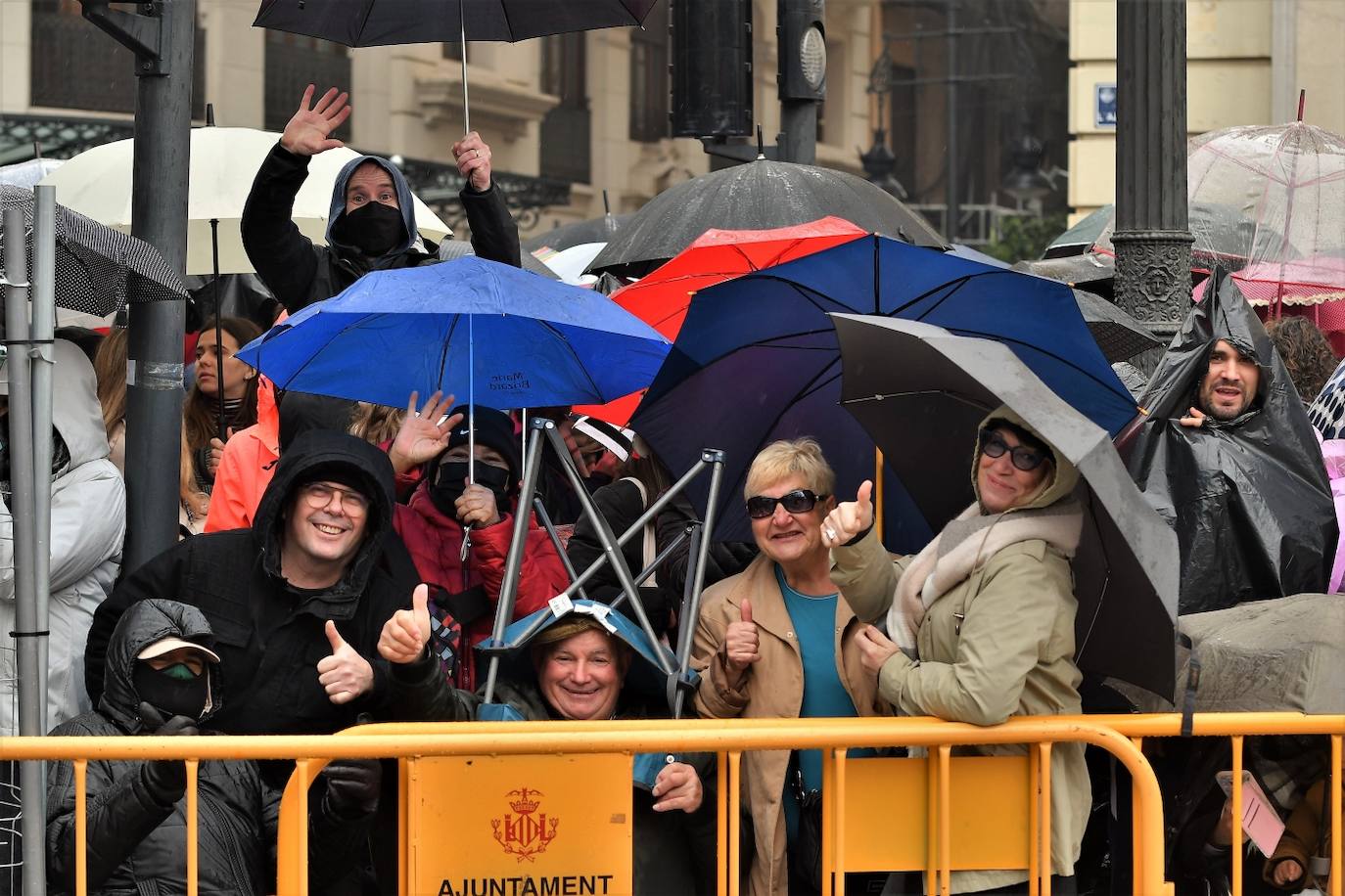 Fotos: Búscate en la mascletà de este sábado 19 de marzo