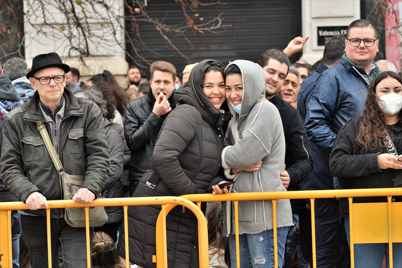 Fotos: Búscate en la mascletà del 20 de marzo en Valencia