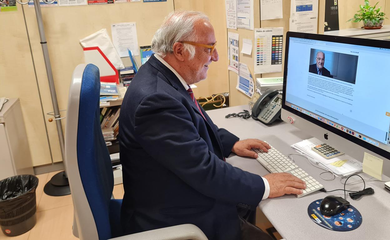 Pere Navarro, durante la charla digital. 