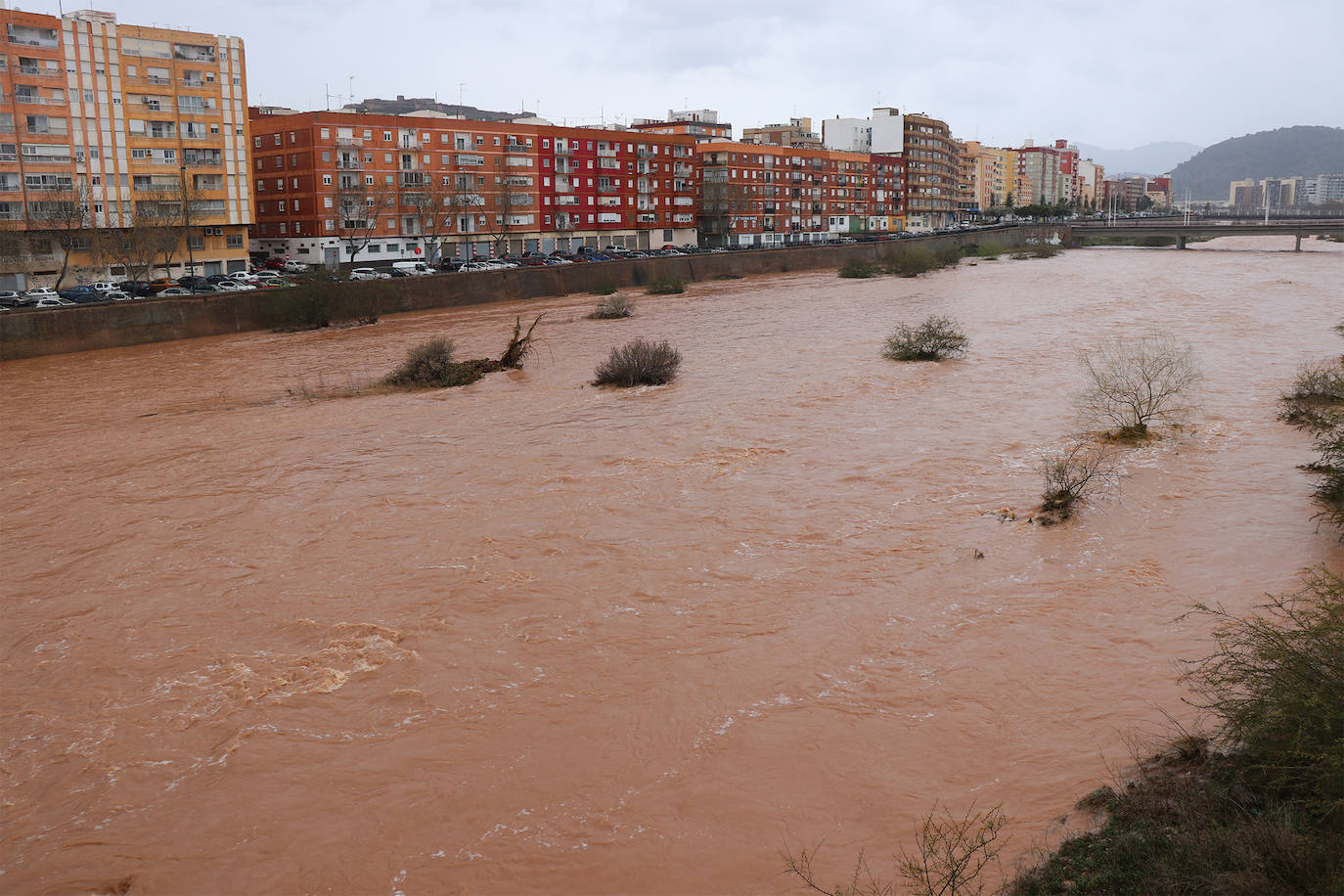 Las precipitaciones históricas en marzo dejan carreteras cortadas, ríos y barrancos desbordados y numerosas incidencias en Valencia y Castellón.