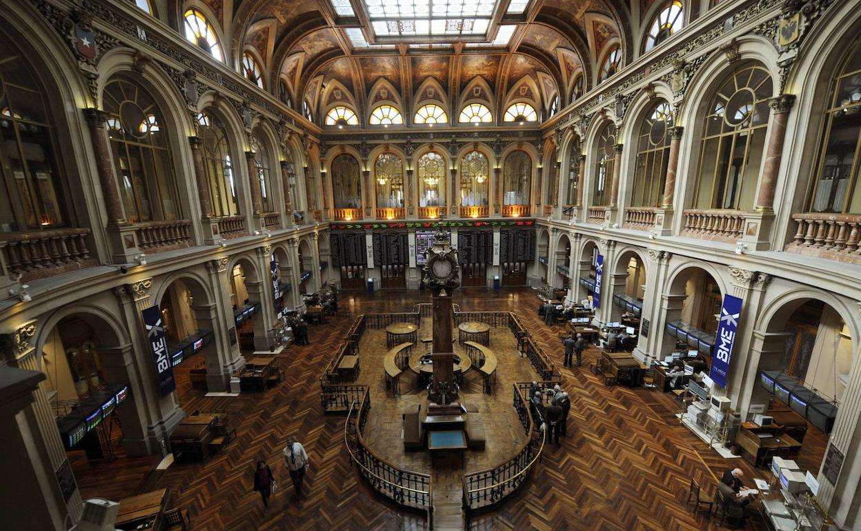 Interior de la Bolsa de Madrid. 